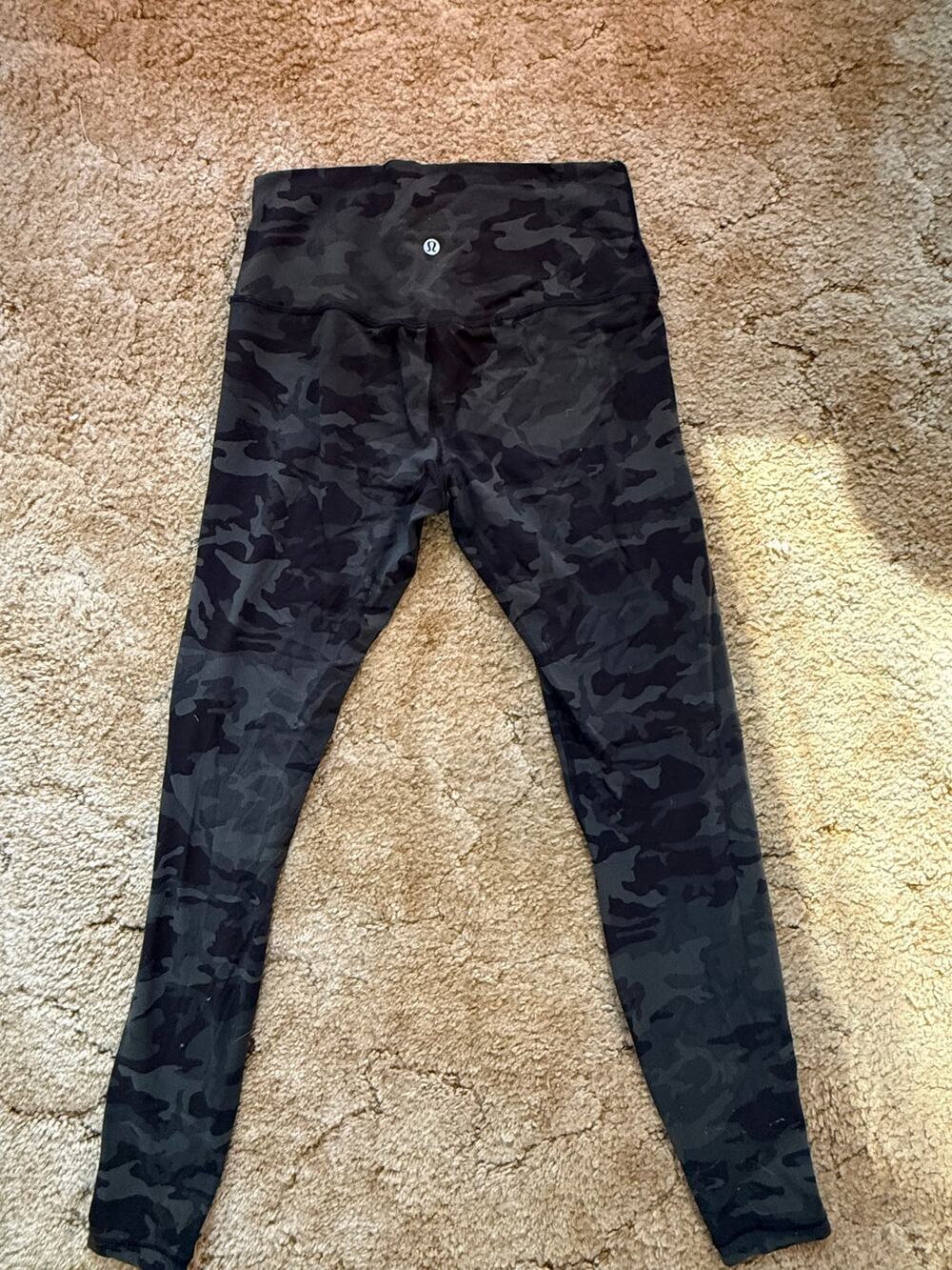 Lululemon Dark Camo High Rise Leggings Size 8 Black Gray